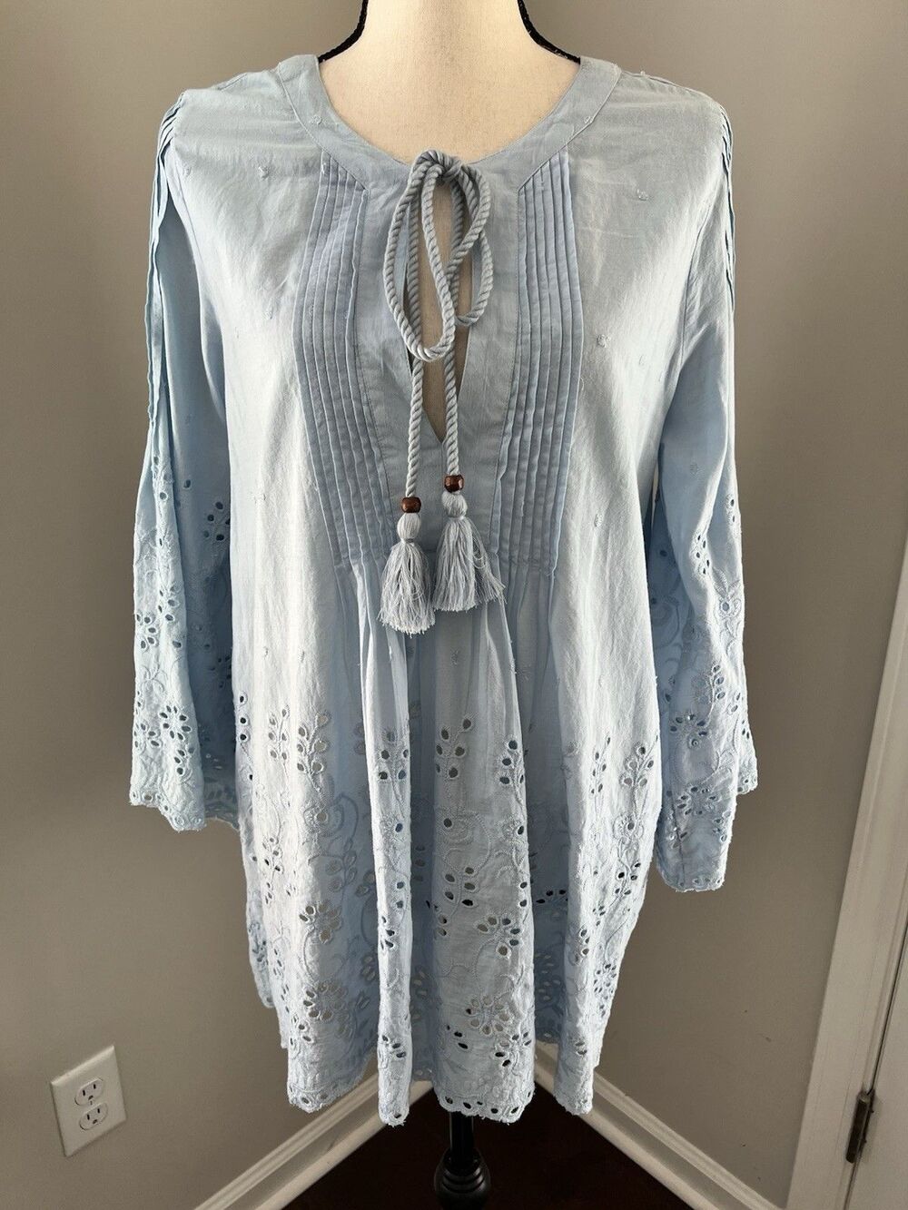 NWT Gallabia Eyelet Kameroon Shirt Pale Blue Size Large